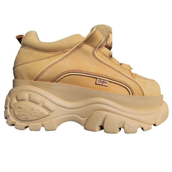 NIB‎  1339 classic platform sneakers Beige Nubuck Leather Womans size 9.5 - Picture 1 of 6